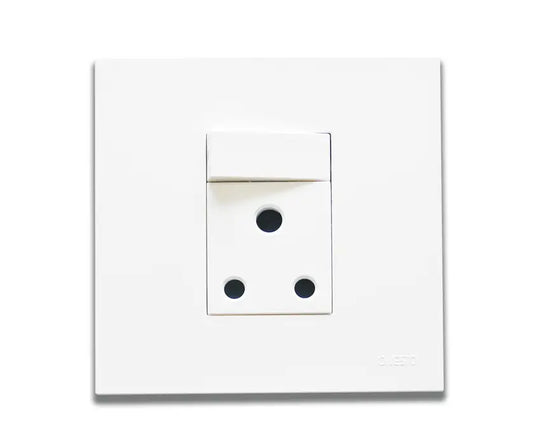 4 x 4 16A Single Switched Socket Outlet - Vertical