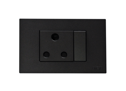 4 x 2 16A Single Switched Socket Outlet - Horizontal
