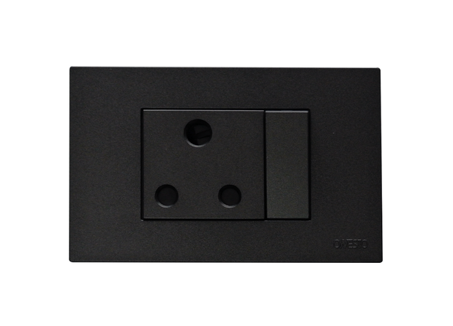 4 x 2 16A Single Switched Socket Outlet - Horizontal