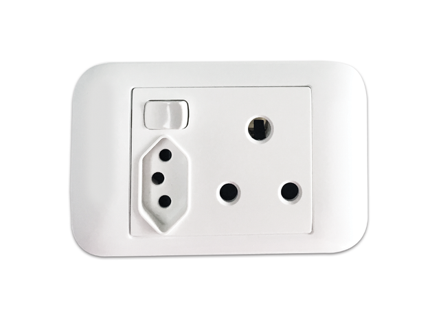 4X2 Single + New ZA Switched Socket