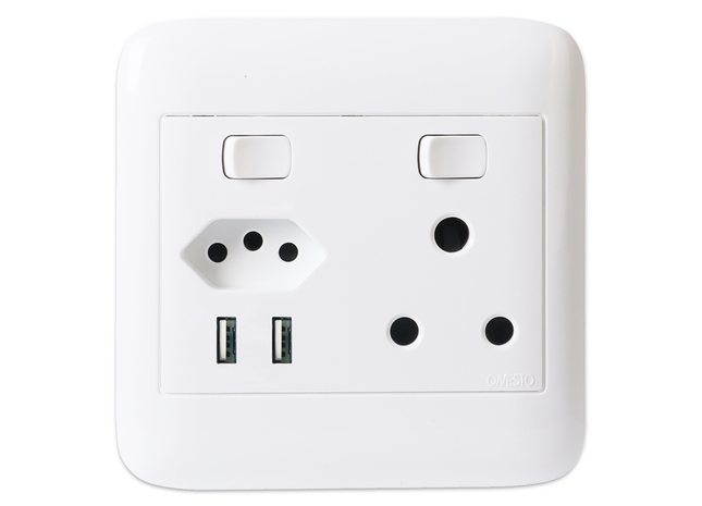 4X4 1 x New ZA + Single + Double USB Socket