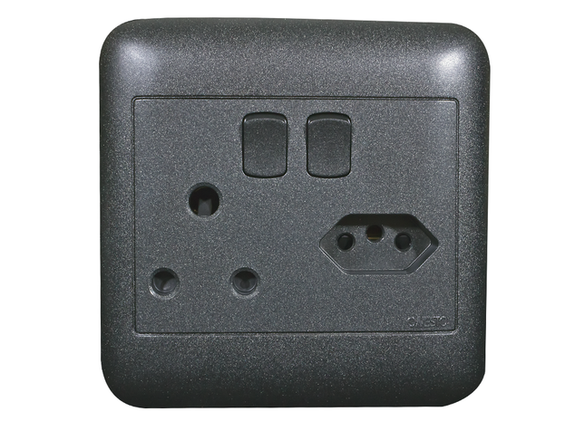 4X4 Single+2P Black Switch Socket
