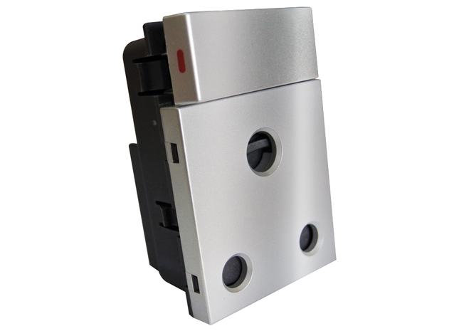16A Single Switched Socket Outlet