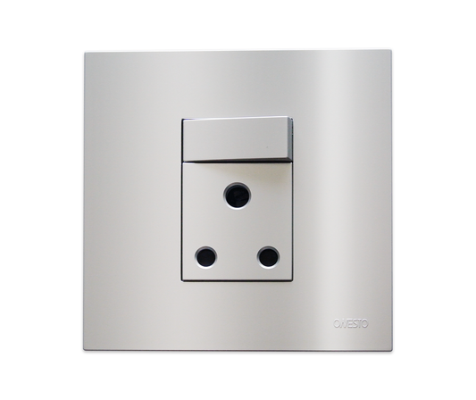 4 x 4 Single Switched Socket Outlet - Vertical