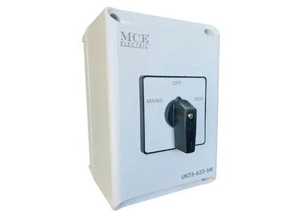 3 Pole Change Over Switch - Surface Mounting PVC IP65