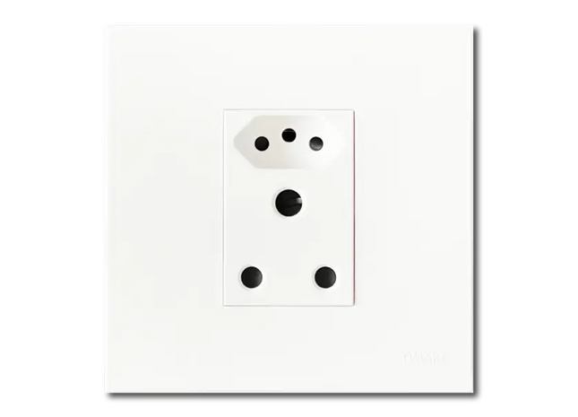 4 x 4 Unswitched Sockets