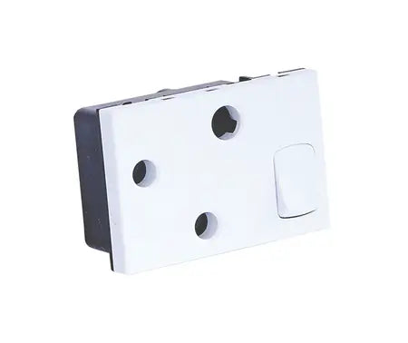 Single 16A 250V skirting socket